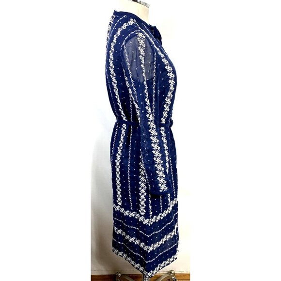 Vintage Embroidered Dress Navy Blue Sz 10 White Daisies Day Cotton Blend Belted - Picture 4 of 6